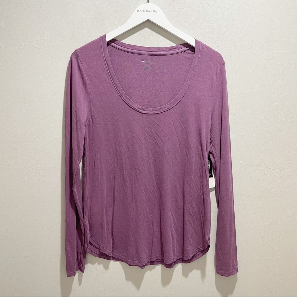 ASKYA LORD & TAYLOR Women’s Purple Scoop Neck Long Sleeve Tee Size Small